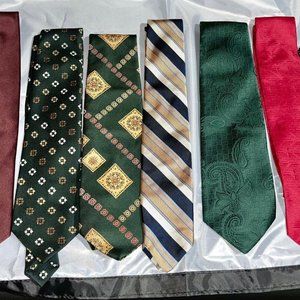 Lot of 7 Ties and Bow Ties - Classic Designs